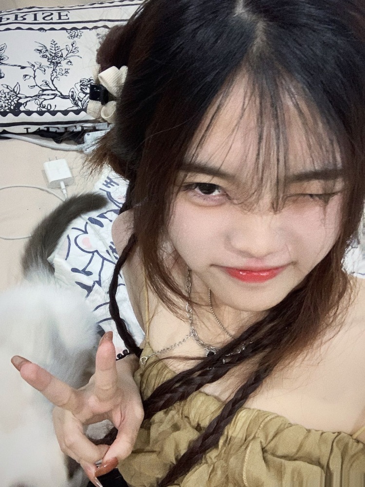 新月-广东省·广州市·白云区-快手-接单服务范围:买家秀 商品寄拍赠拍 种草 开箱测评 免费试用 探店打卡