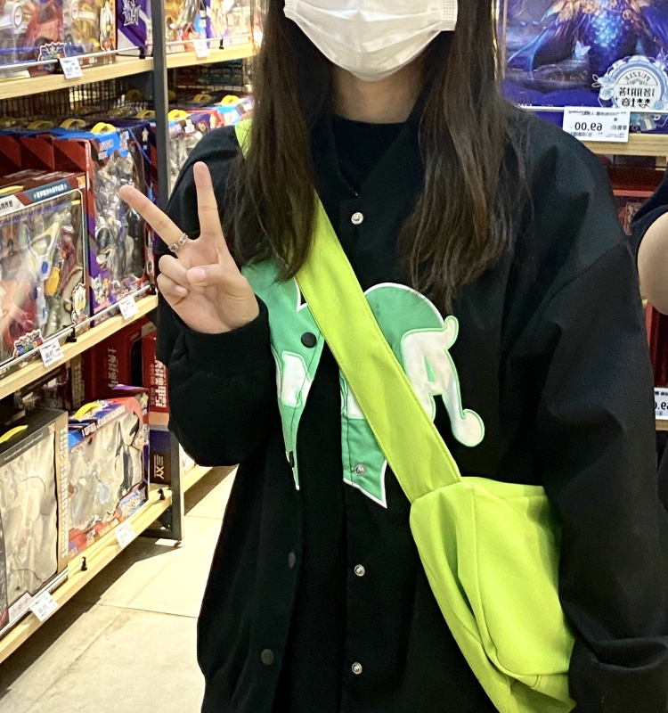 肖肖.-山东省·潍坊市·潍城区--我的兴趣拍照
长期接单服饰 包包 饰品 美妆 鞋子都可以 可以拍出美美的照片 会P图
身高158体重85
