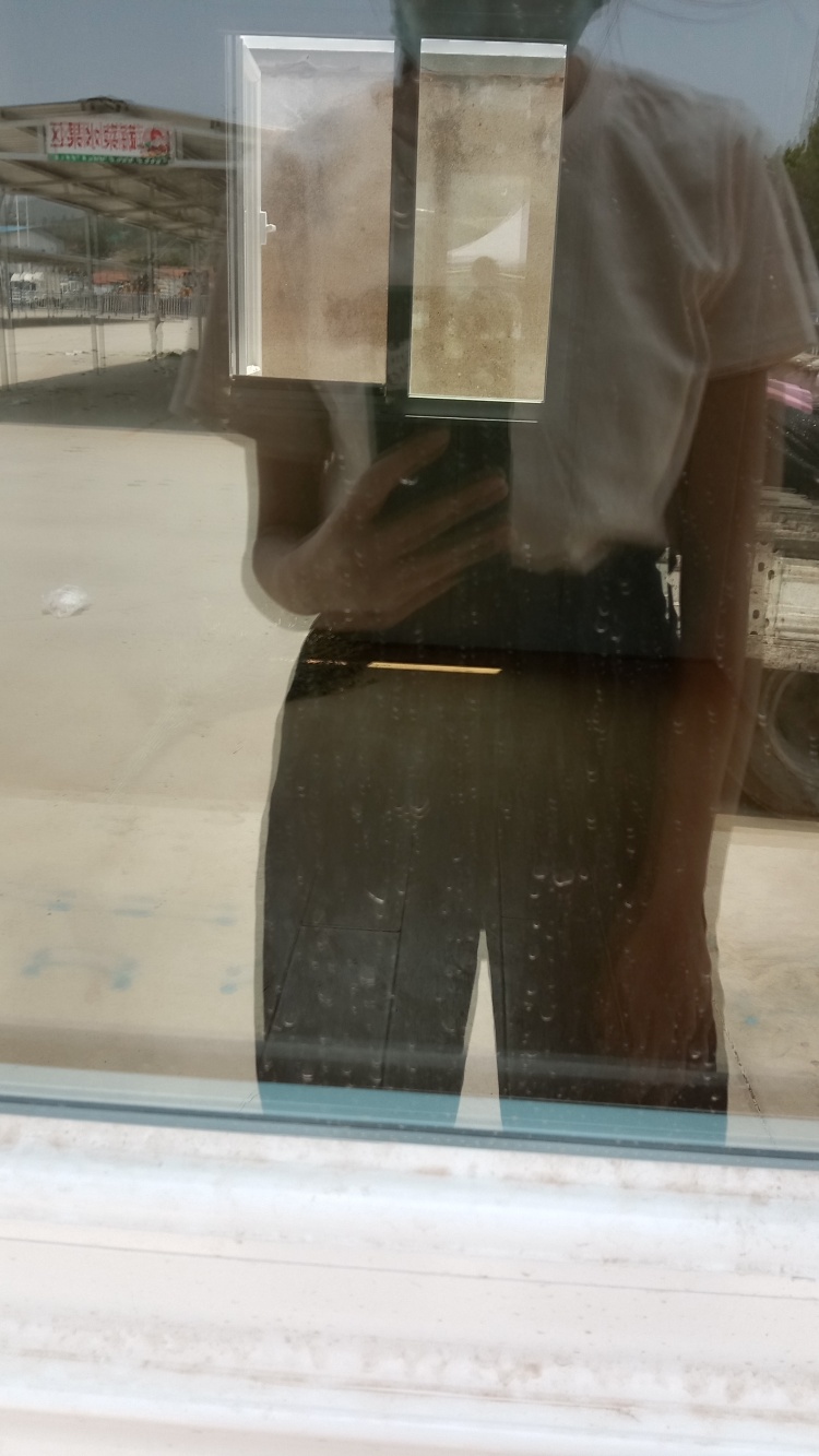 First choice.٩.:*-山东省·临沂市·罗庄区--买家秀寄拍,身高170 体重104斤,拍照按照商家要求来,不满意重拍。饰品,衣服,化妆品,日用品等都可以接。