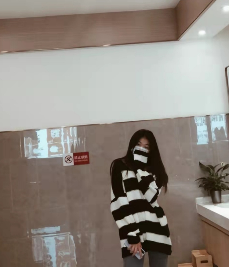 First choice.٩.:*-山东省·临沂市·罗庄区--买家秀寄拍，身高170 体重104斤，拍照按照商家要求来，不满意重拍。饰品，衣服，化妆品，日用品等都可以接。