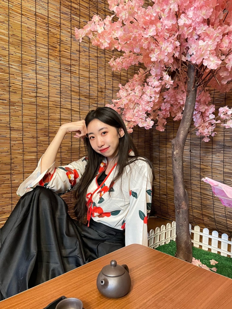 咩咕咪同学-山西省·太原市·小店区-微博 b站 小红-特长 舞蹈绘画古筝
接单 淘宝拼多多寄拍送拍均可
短视频舞蹈 vlog视频创作
各种风格均可