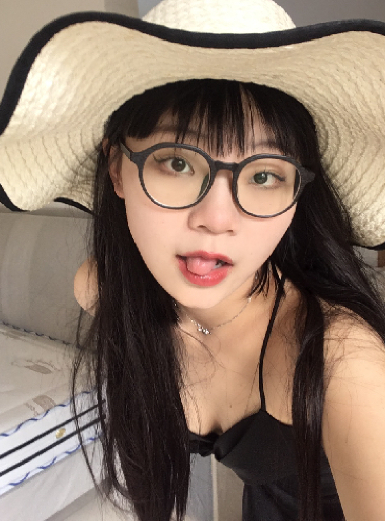 小歪-湖南省·长沙市·岳麓区--接寄拍,约拍,有经验,任何东西都可,快速出片,保质保量,之前有接过摄影师约拍,反馈都说很有镜头感,具体看图
身高162cm、体重46.5kg