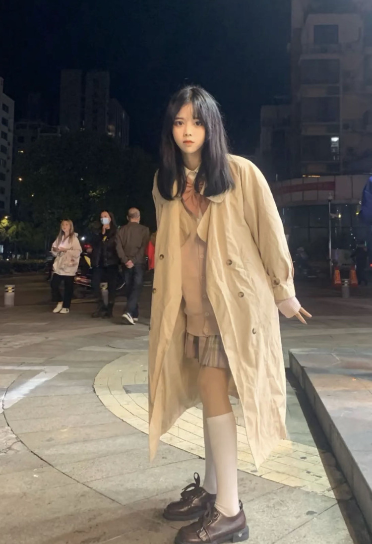意-浙江省·宁波市·镇海区-是1不是意-可接寄拍 可约拍 什么风格都可以 价格可以协商 可以长期合作