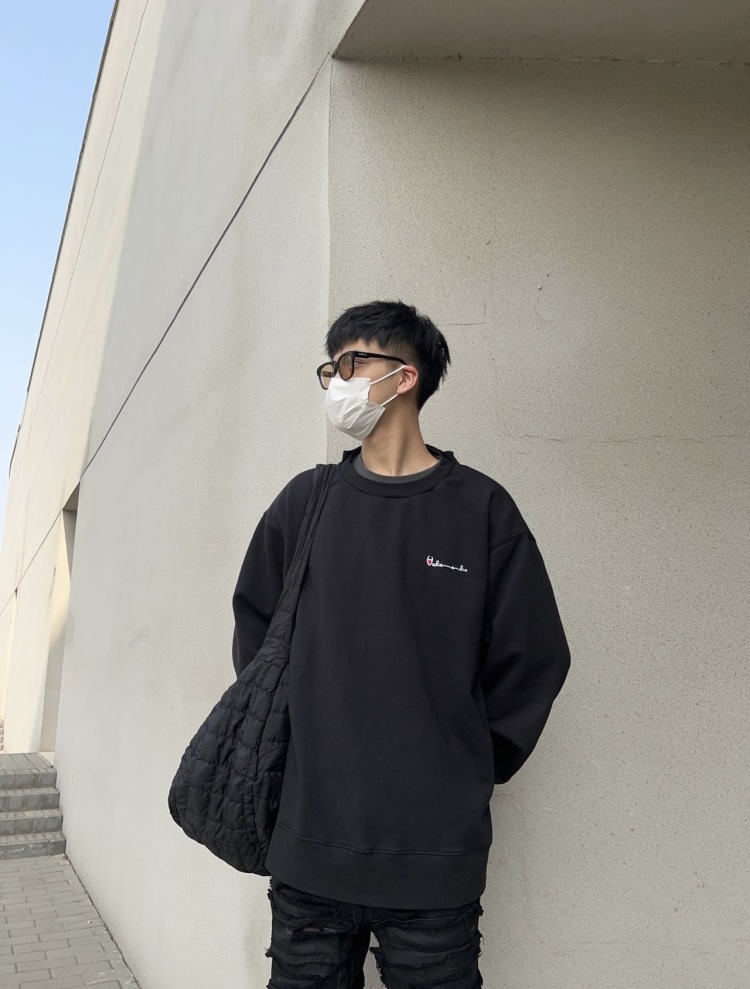 ＄-河北省·保定市·竞秀区--身高186 体重135 潮牌男装 潮流配饰 鞋 都可以 没毛病 干就完了 辣辣乎乎