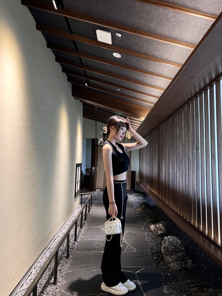 小妍-湖南省·长沙市·岳麓区-抖音、微博、某红薯-接寄拍买家秀。喜欢探店打卡，喜欢拍照。可尝试多种风格。谢谢！效率说话！