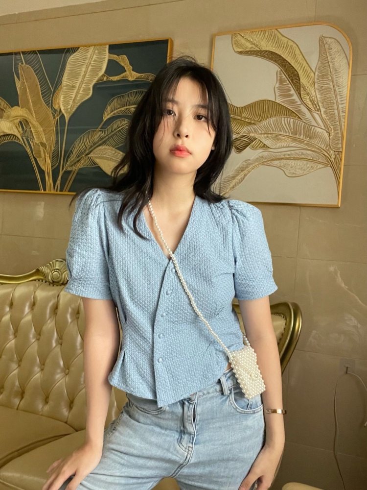 sabrina-浙江省·温州市·平阳县--接寄拍单~
好看的小裙子们饰品们都可以!日常喜欢拍美丽的照片
接写真(可互勉)