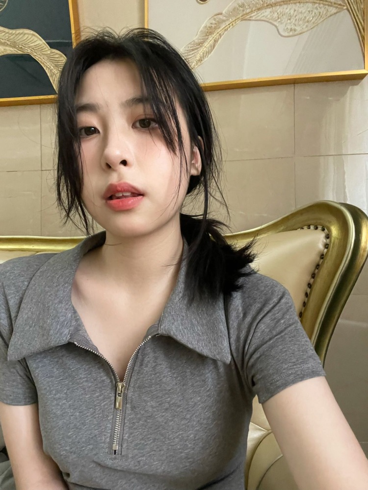 sabrina-浙江省·温州市·平阳县--接寄拍单~
好看的小裙子们饰品们都可以!日常喜欢拍美丽的照片
接写真(可互勉)