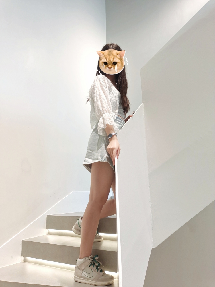 Emma-湖南省·湘潭市·雨湖区-抖音,微博-171 53 热爱摄影,出图快,工作认真。会化妆修图,接寄拍约拍买家秀开箱测评等