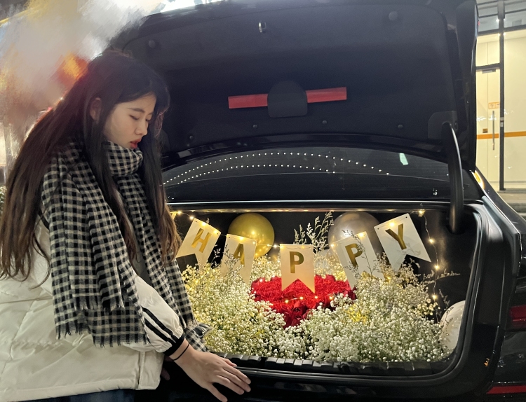 Emma-湖南省·湘潭市·雨湖区-抖音,微博-171 53 热爱摄影,出图快,工作认真。会化妆修图,接寄拍约拍买家秀开箱测评等