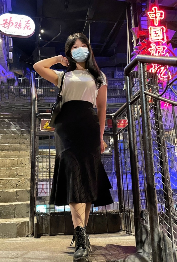 可屁.-湖南省·邵阳市·新邵县-抖音,微博,某红薯-身高160,体重120,微胖女孩喜欢拍照,会短视频剪辑,会p图修图,接大码服饰寄拍、买家秀,民族服装,饰品等等,诚信第一