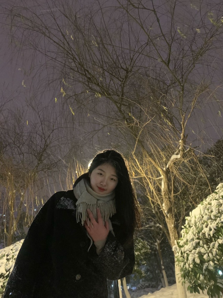 可屁.-湖南省·邵阳市·新邵县-抖音,微博,某红薯-身高160,体重120,微胖女孩喜欢拍照,会短视频剪辑,会p图修图,接大码服饰寄拍、买家秀,民族服装,饰品等等,诚信第一