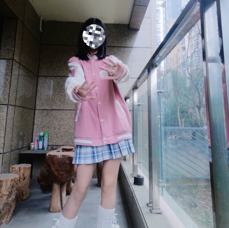 Xyxy-陕西省·西安市·灞桥区--175/49
什么风格都可以
不是事精
拍到满意为止
脾气好
