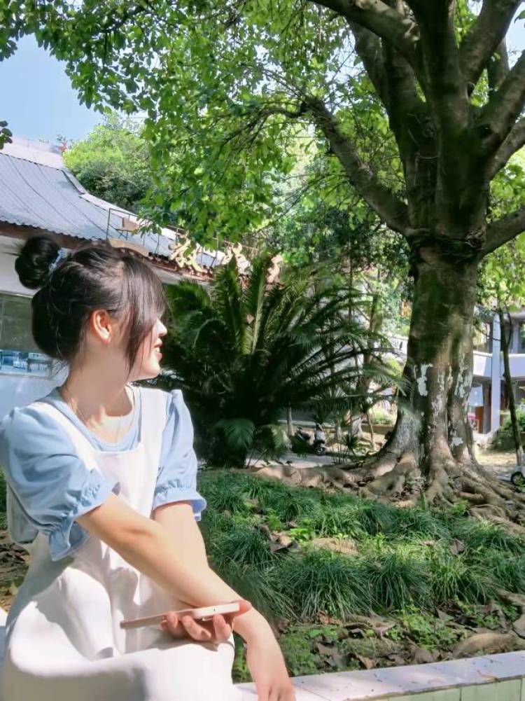 Hvemix-四川省·成都市·双流区-快手-我个人喜欢拍照，风格偏向于甜美，温柔风。本人比较有耐心，对照片有什么不满，可及时修改