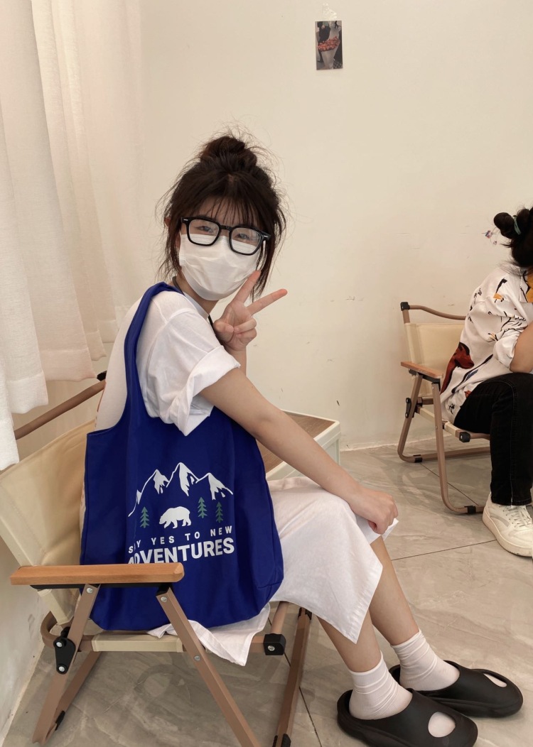 tl-重庆市·重庆市·开州区--拍照技术可,会穿搭会p图,。 能驾驭各种风格,接服装类寄拍