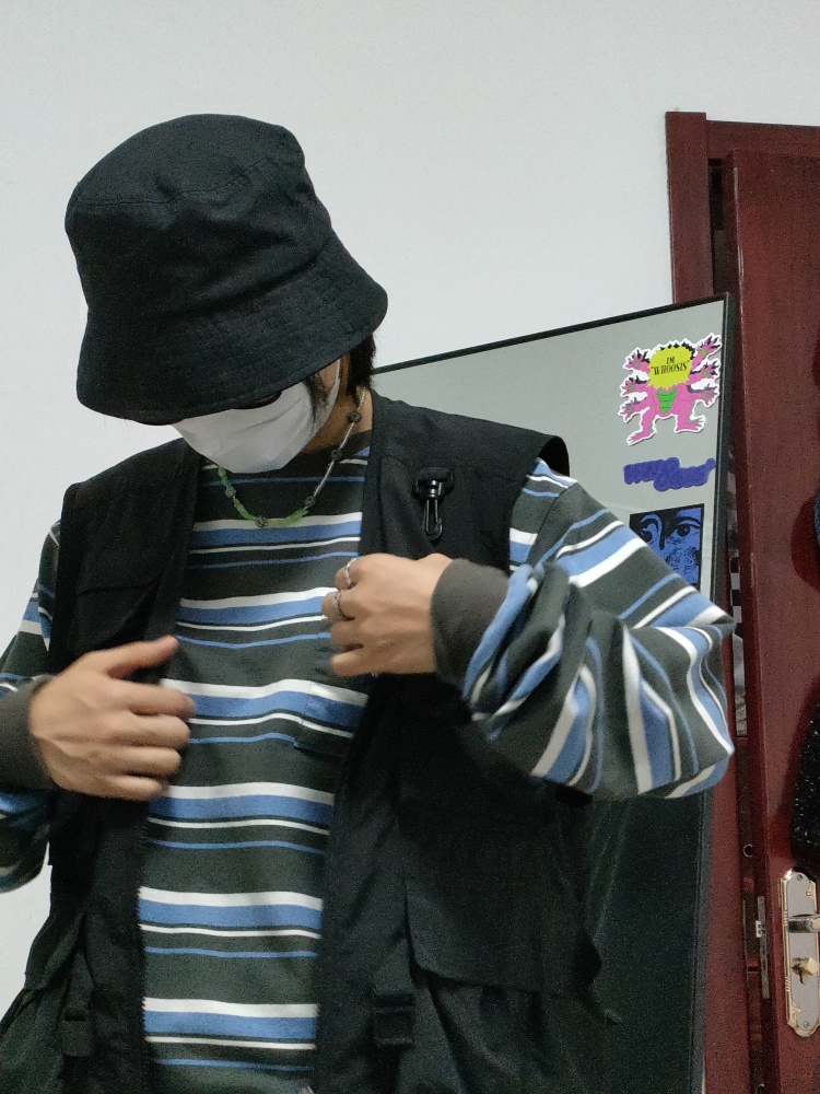 我.-河北省·廊坊市·广阳区-抖音-某红薯-接寄拍 送拍都可以
(饰品 ,衣服,鞋子 )
可上传抖音,某书
(虽然粉丝不多,但是正在做一个穿搭号)