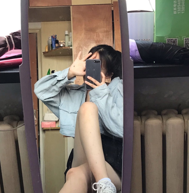 王逸飞.-吉林省·四平市·铁东区-快手-可以接一些饰品，卖家秀，衣服裤子鞋包包，还有免费试用，生活用品这一类等等