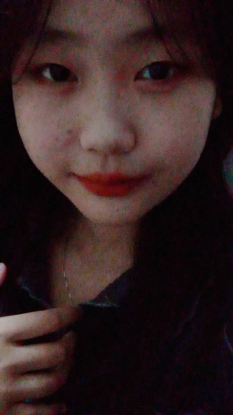 安安🐟-湖北省·武汉市·洪山区-抖音-接寄拍,送拍,配饰发饰等
身高157cm
体重46kg
什么风格都可