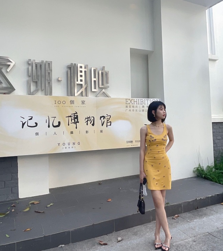 圆脸的反击-广东省·广州市·天河区--大家好!本人身高165,体重45公斤。风格甜酷,辣妹、纯欲都🉑️!喜欢拍照,不拖拉,会p图,脾气好,善沟通!探店,寄拍都🉑️!
身高:165CM
体重:45KG