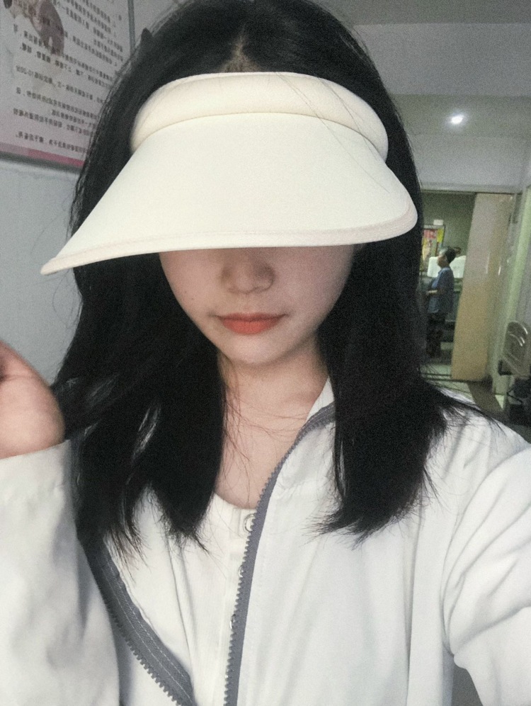 怡怡怡啊-河南省·许昌市·鄢陵县--我是一个喜欢拍照 剪辑视频 爱画画 唱歌 跳舞 读书，最最最喜欢臭美的一个小兔子