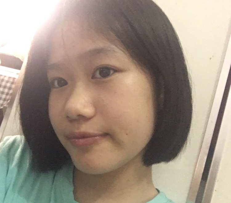 一直在你身边-福建省·厦门市·集美区--喜欢靠自己赚钱一些费用 还是一名学生  喜欢读书 赚钱 会唱歌嘿嘿 可以在某红薯上看见me