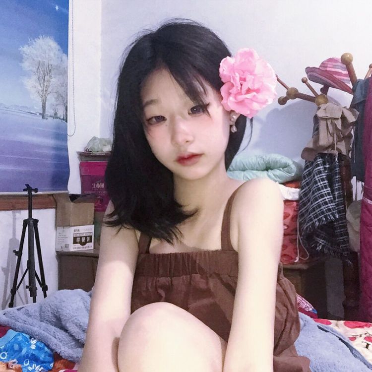 想听花海.-陕西省·渭南市·蒲城县-快手-可以接日常服,饰品之类的,返图快,知错就改。需要的可以来找我,价格可以商议。