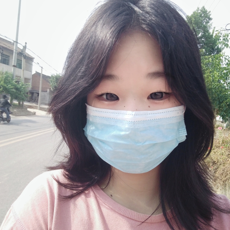 想听花海.-陕西省·渭南市·蒲城县-快手-可以接日常服,饰品之类的,返图快,知错就改。需要的可以来找我,价格可以商议。