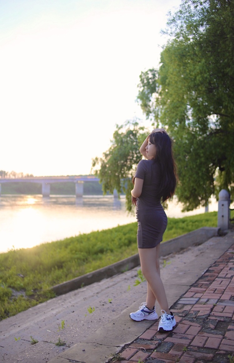 明星经纪人-黑龙江省·哈尔滨市·道里区--依兰模特海玉籽,承接寄拍、网拍、产品拍摄,图片视频等。欢迎合作。