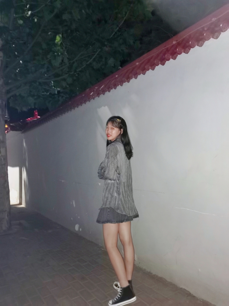 abandon-山西省·临汾市·襄汾县-抖音 某红薯-年龄19;身高170;体重109
会拍照 会p图 希望接买家秀寄拍 寄拍内容美妆类 穿搭类都可~