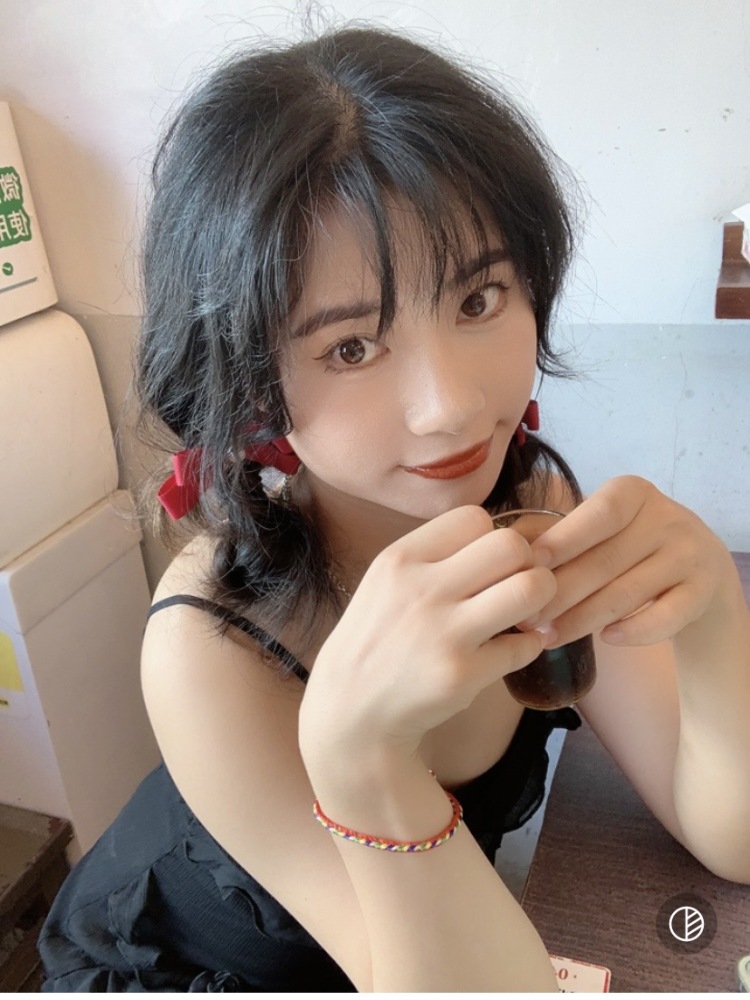 婷 -重庆市·重庆市·沙坪坝区-抖音-身高158体重86,现在自由职业,时间充裕,会p图,可爱简约性感风都可