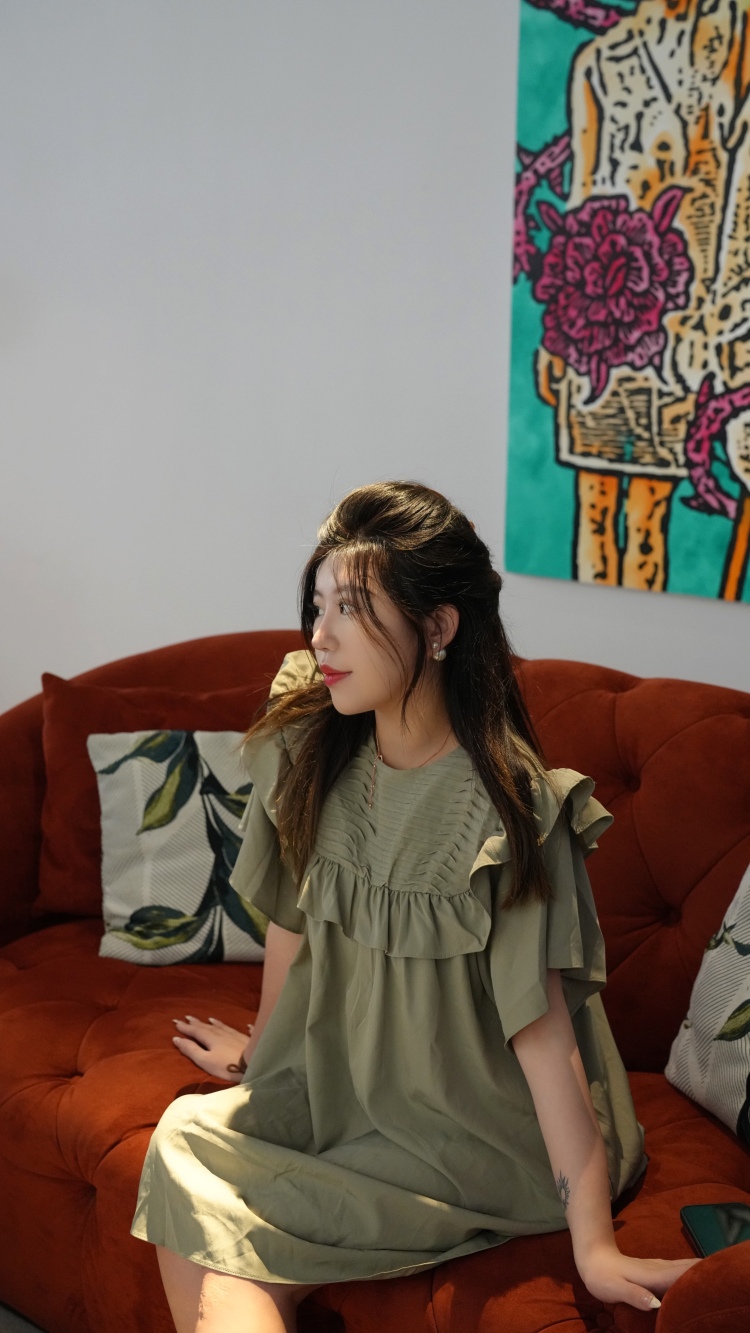 -福建省·厦门市·湖里区-抖音 某红薯-接全国寄拍 会修图,拍摄道具索尼a1,出图质量高清有质感,有接寄拍的经验。服装搭配和审美良好,接微胖女装,中性服装,卫衣,韩系女装居多。