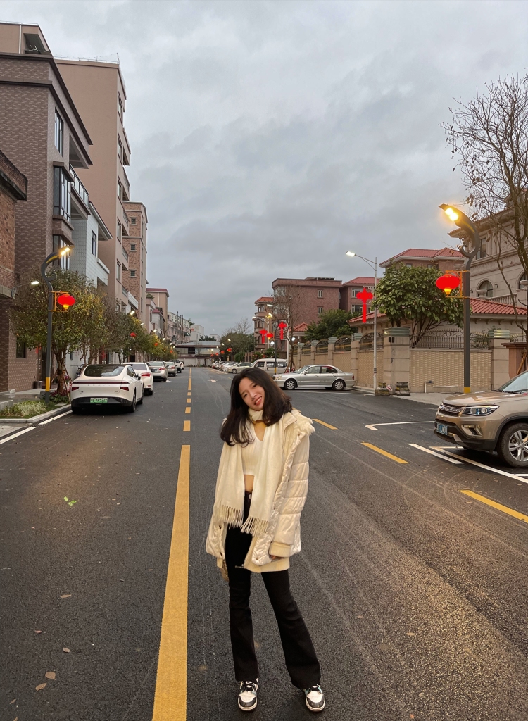 fanyinun-广东省·东莞市·厚街镇--身高162 体重97斤 接寄拍或者送拍 可以拍摄出高清的图 拍摄要求商家可提 图片可以拍到满意为止