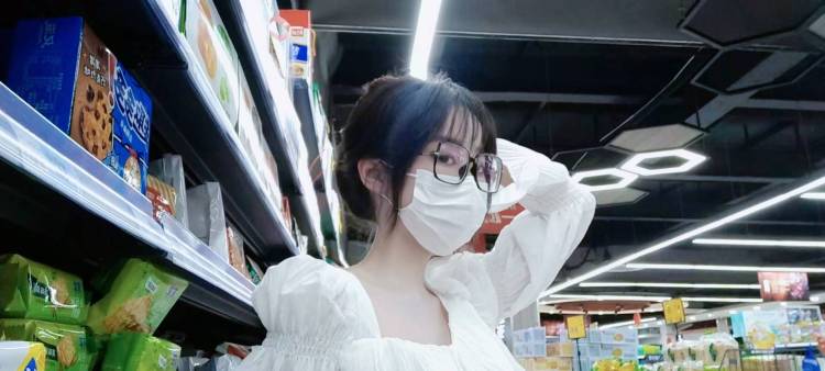 皮蛋瘦肉周-江苏省·徐州市·鼓楼区-哔站-接寄拍,送拍,会p图,不接私房和泳衣,内衣,素人学生在努力学习中