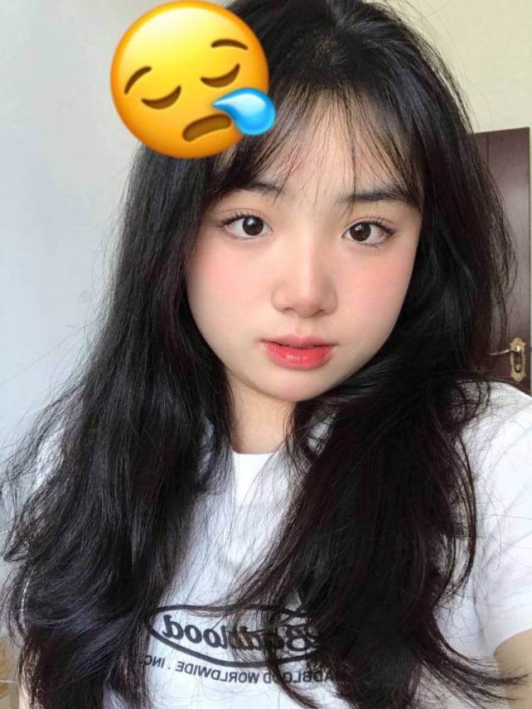 晚晚-江西省·上饶市·婺源县-抖音-160cm,80g,买家秀,有爵士舞基础,抖音创作舞蹈视频,经常探店打卡,会剪辑视频,拍照苹果手机