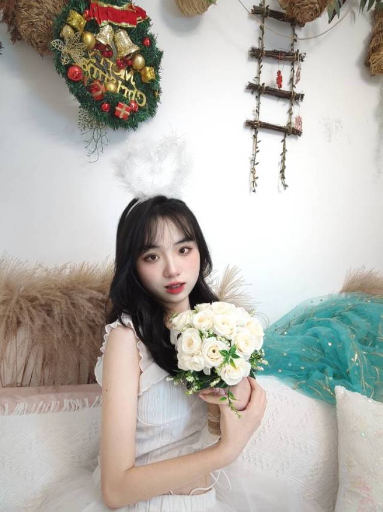 晚晚-江西省·上饶市·婺源县-抖音-160cm,80g,买家秀,有爵士舞基础,抖音创作舞蹈视频,经常探店打卡,下图是我的一组自拍馆自拍