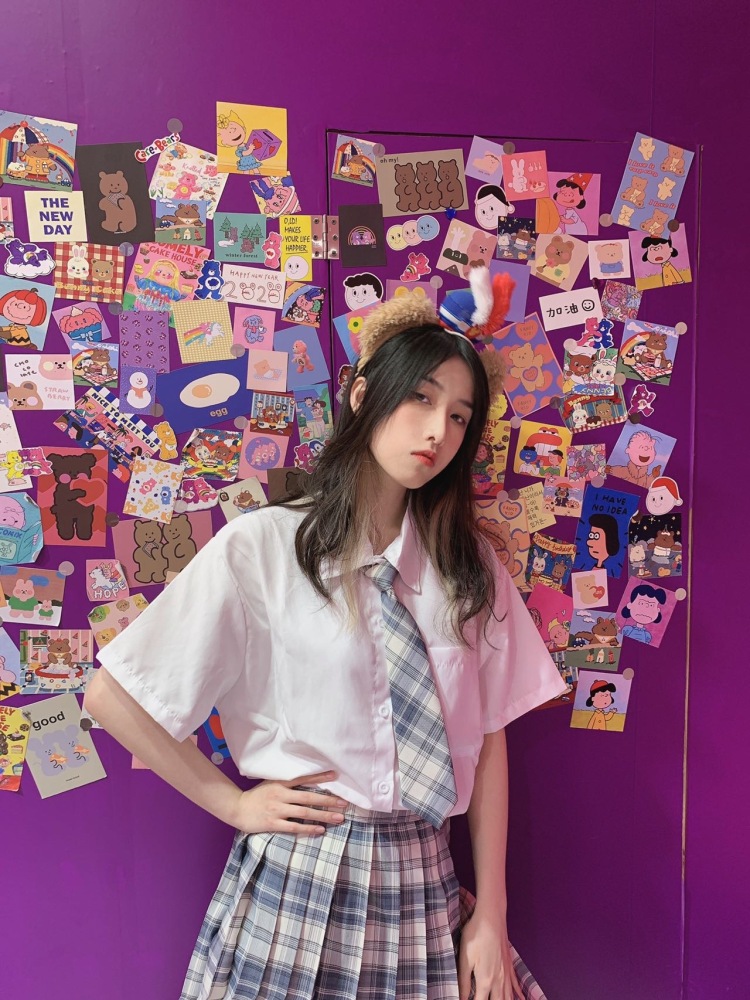 Quinn🦋-广东省·广州市·番禺区-抖音-探店打卡滴滴，以下图片为之前去过这里的网红照相馆例子。超熟悉手机p图，出图快，照片有质感（因为都是原相机拍再p，所以很有质感不会磨皮磨到五官“融化”）