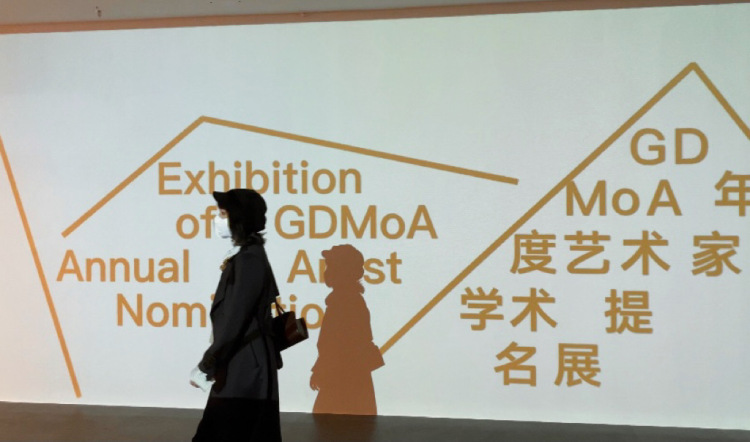 Quinn🦋-广东省·广州市·番禺区-抖音-【美术生:有一定的审美基础】以下图片为之前去的美术馆作品例子。超熟悉手机p图,出图快,构图有一定的经验,照片有质感(因为都是原相机拍再p,所以很有质感不会磨皮磨到五官“融化”)