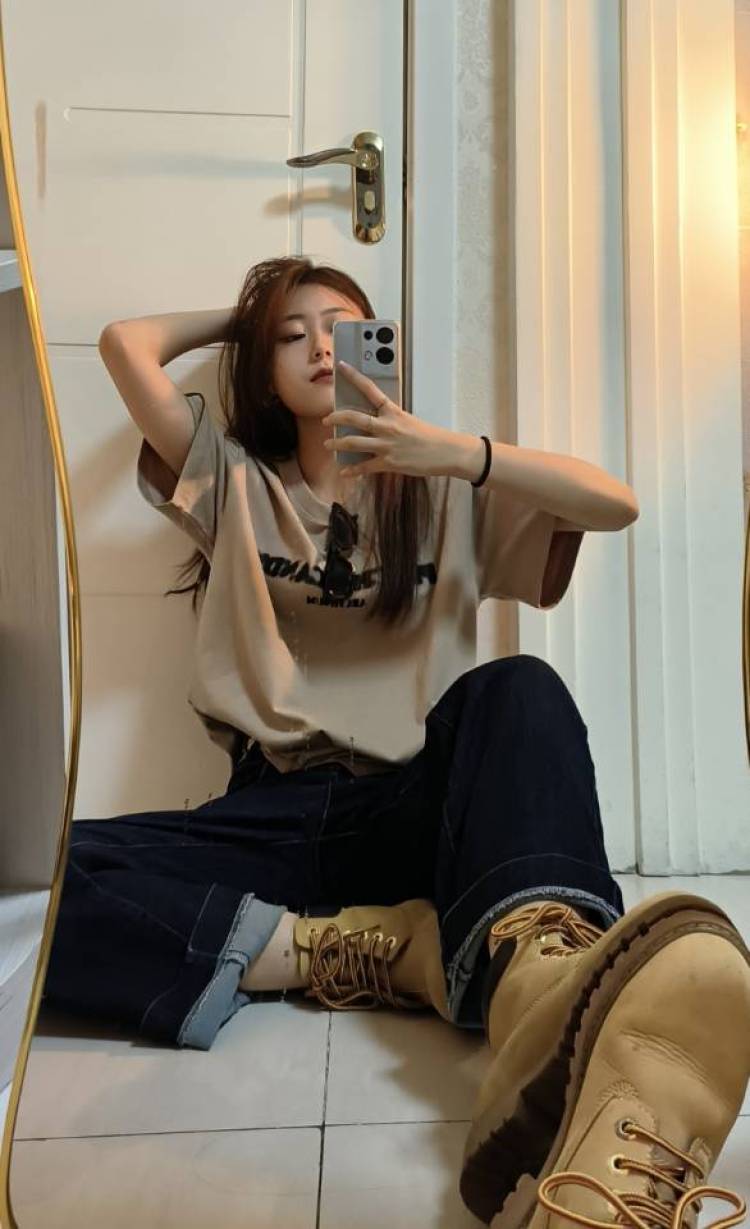ㅤ· L ·-山东省·泰安市·泰山区-yin95385491-喜欢拍照，可以接寄拍，玩抖音，日常分享穿搭，素人模特，163 46kg 拍照很认真奥，希望可以接寄拍，也希望拍出好看的穿搭