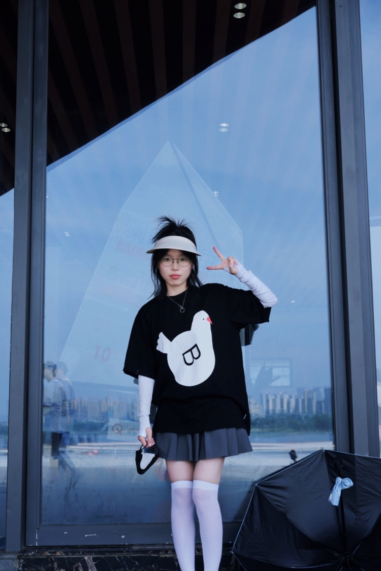 ccll。-四川省·成都市·新都区-77cc-身材160 87,会拍照P图,什么风格都可,可接受探店,寄拍,约拍等 !!