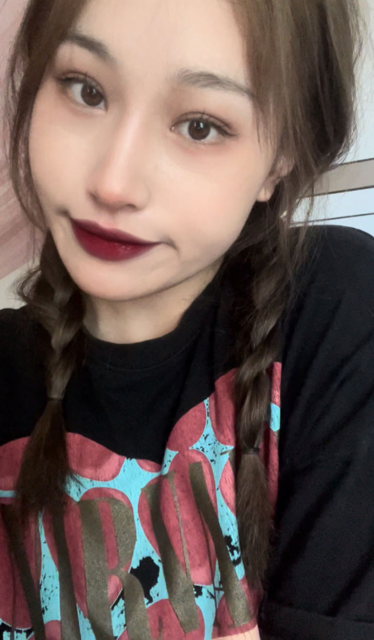 你的上好佳.-江西省·鹰潭市·月湖区--美食 护肤品 化妆品 饰品 服装 都ok
会p图 ,有意向的可以找我合作试一试哦