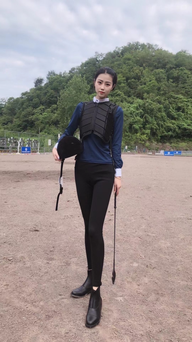 归零-重庆市·重庆市·万州区--可拍视频，出片快，会修图，日常穿搭都可，拍到满意期待与您的合作哦