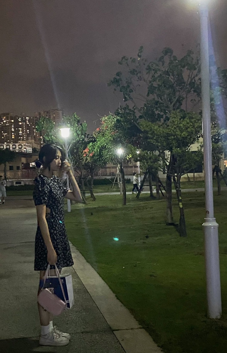 zxxx.-福建省·厦门市·集美区-某红薯 微博-会拍照,眼睛好看,身高168,体重110,可以借衣服美妆好物之类