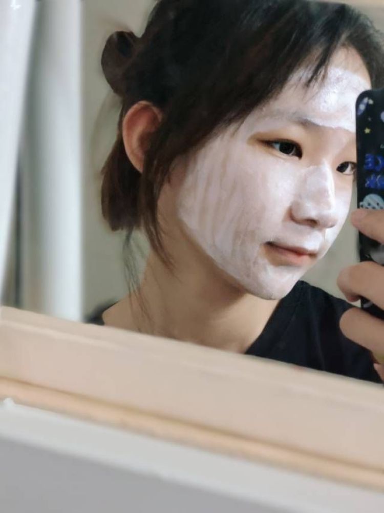 17-广东省·东莞市·凤岗镇-抖音  永远不会早睡 -本人性格开朗、稳重、有活力，待人热情、真诚：对待工作认真负责，善于沟通、协调有较强的组织能力与团队精神。