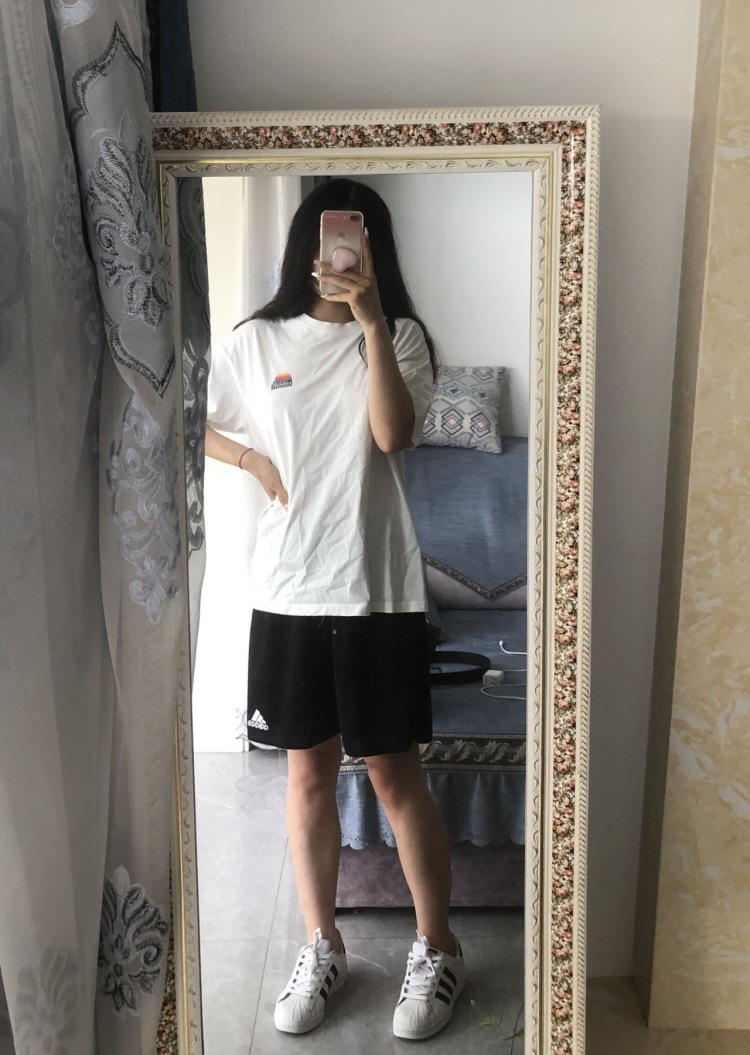Xiaoxiao-内蒙古自治区·赤峰市·松山区-抖音 微博 某红薯-身高 165体重 50kg
擅长拍照、P图,会穿搭
接衣服寄拍,送拍,买家秀,各种风格都可
好沟通