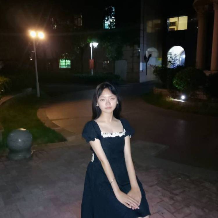 美女想不通ā-福建省·南平市·浦城县--接寄拍,什么风格的衣服都可以,穿的出去的那种不接私房!!!视频也可以,有锁骨带项链好看,手腕细带手镯也可