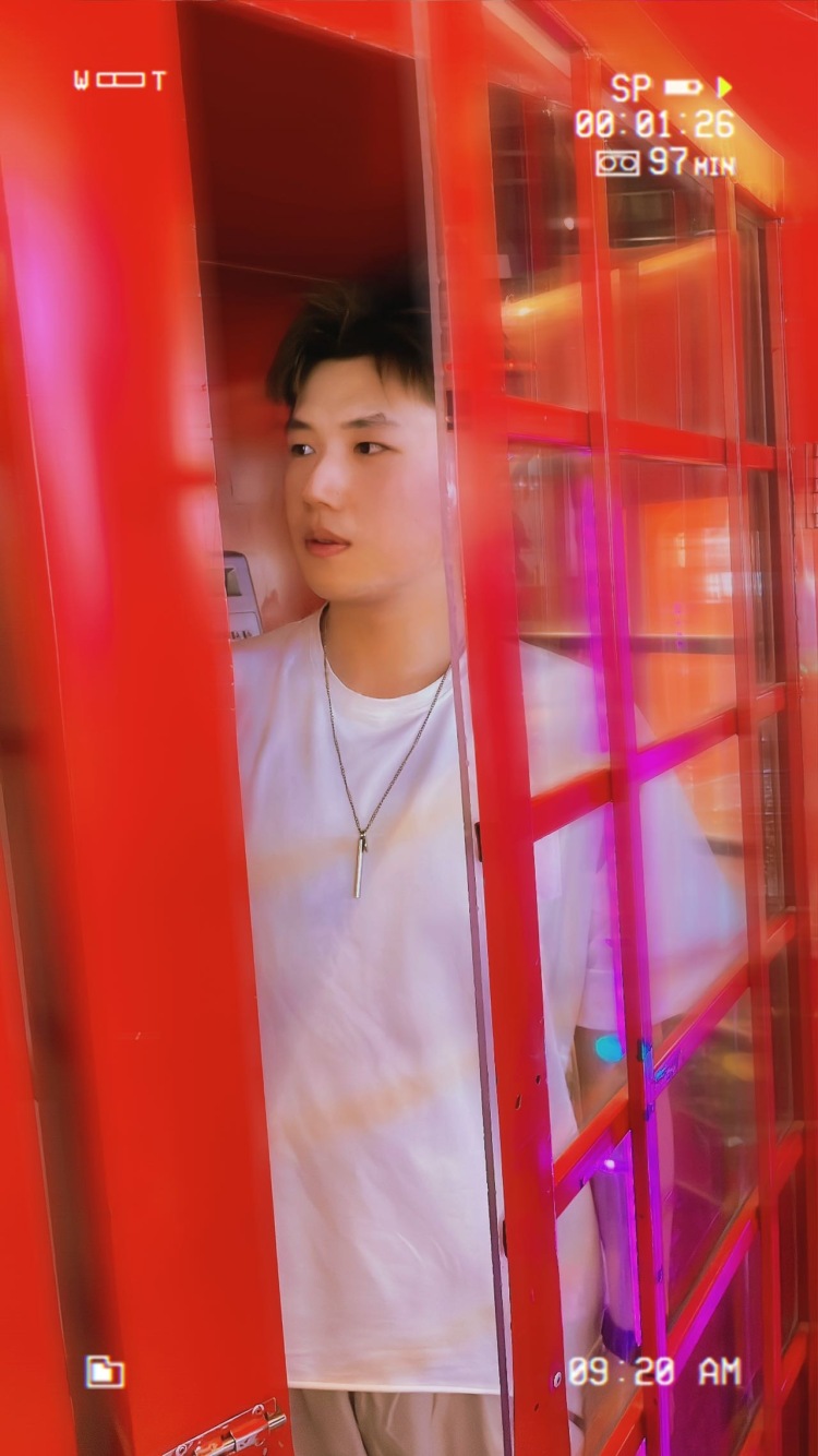 A.Mr.Jiu龙-北京市·北京市·房山区-抖音-身高180厘米,体重80公斤可,接淘宝寄拍,不入工会,在抖音快手等平台开箱测评