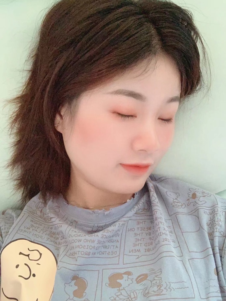 明天见:-江苏省·徐州市·邳州市-快手-一名化妆师
希望有诚意的商家可以找我合作
会拍照📷p图 有粉丝 想做一名分享穿搭的博主