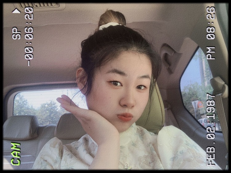 明天见:-江苏省·徐州市·邳州市-快手-一名化妆师
希望有诚意的商家可以找我合作
会拍照📷p图 有粉丝 想做一名分享穿搭的博主
