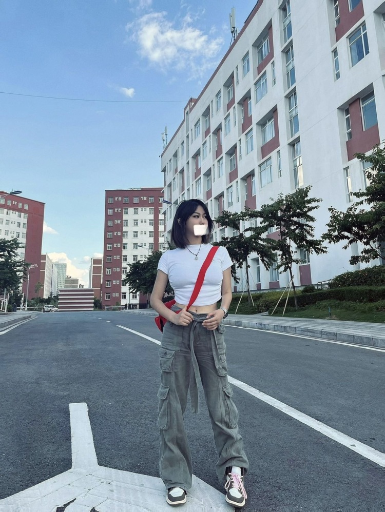 -野心.-云南省·昆明市·禄劝彝族苗族自治县-快手-接受寄拍 买家秀 推广 身高160体重96微胖女孩 如果可以可以长期合作
年龄:18
粉丝:快手3万
坐标:云南省昆明市禄劝彝族苗族自治县