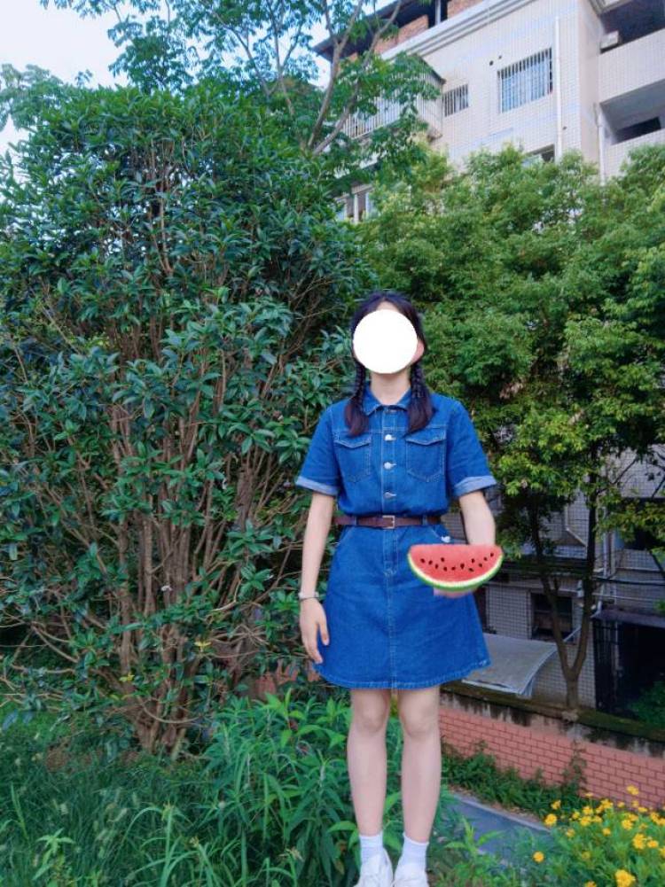小仙女-四川省·宜宾市·长宁县--喜欢拍照,喜欢尝试新的东西,会修图,为人诚信,随时接单,期待合作