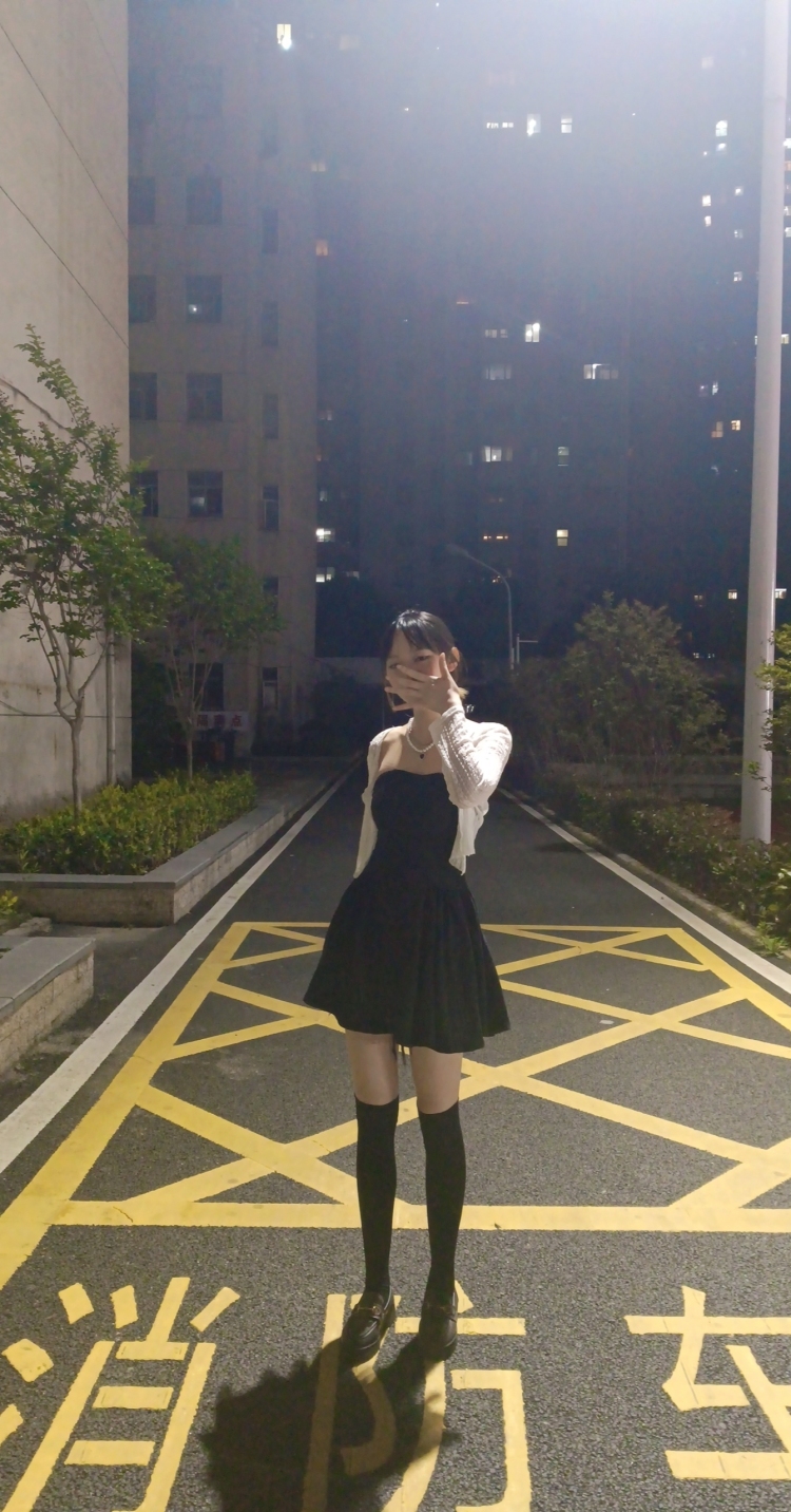 happy-湖北省·孝感市·汉川市-抖音，西瓜视频-本人170cm，51kg。好沟通。擅长拍照录段视频，简单剪辑。可以接寄拍(商家包邮）、送拍服装，探店，当模特。不接内衣。